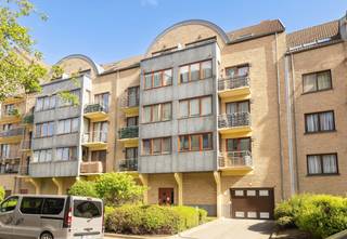 ANDERLECHT, quartier Sylvain Dupuis, à proximité des transports en commun, beau duplex de ± 87m² habitables situé au 1e étage d'un immeuble...