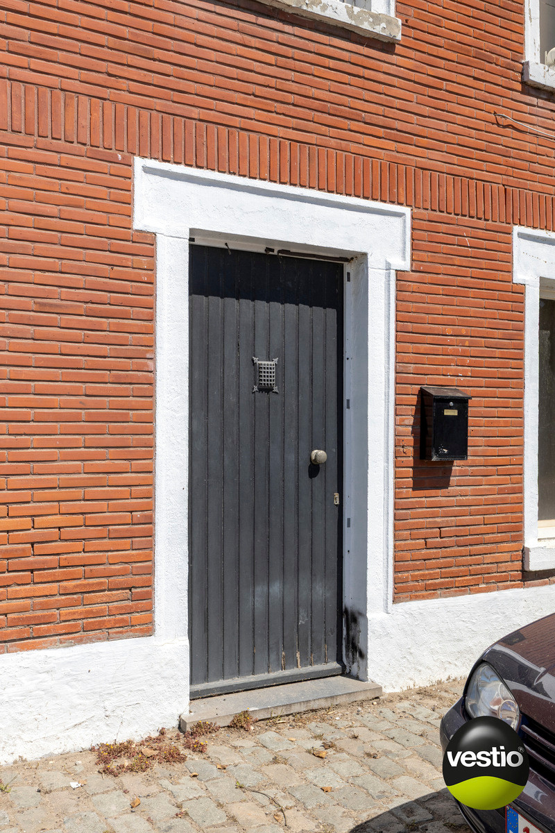 GEHEEL VAN 2 GUNSTIG GELEGEN APPARTEMENTEN TE TONGEREN LANGS N79. - foto 5
