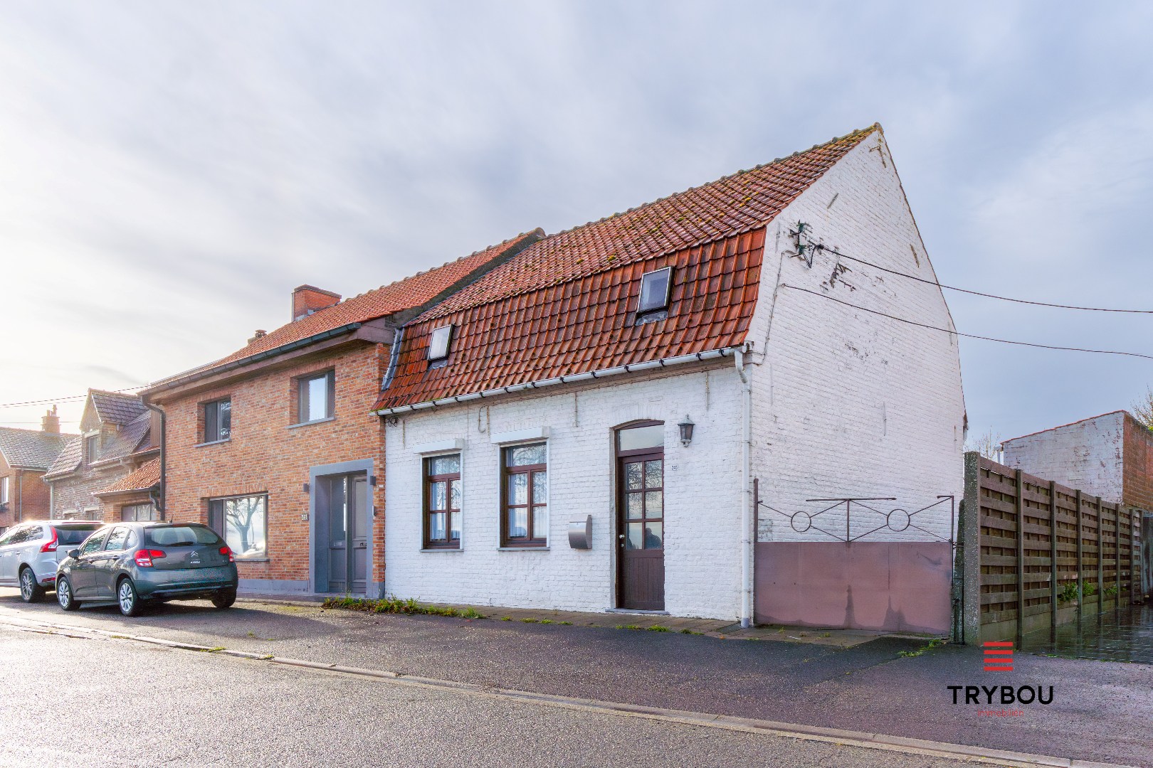 Te renoveren halfopen woning op ruim perceel van 1422m² in Brielen - foto 2