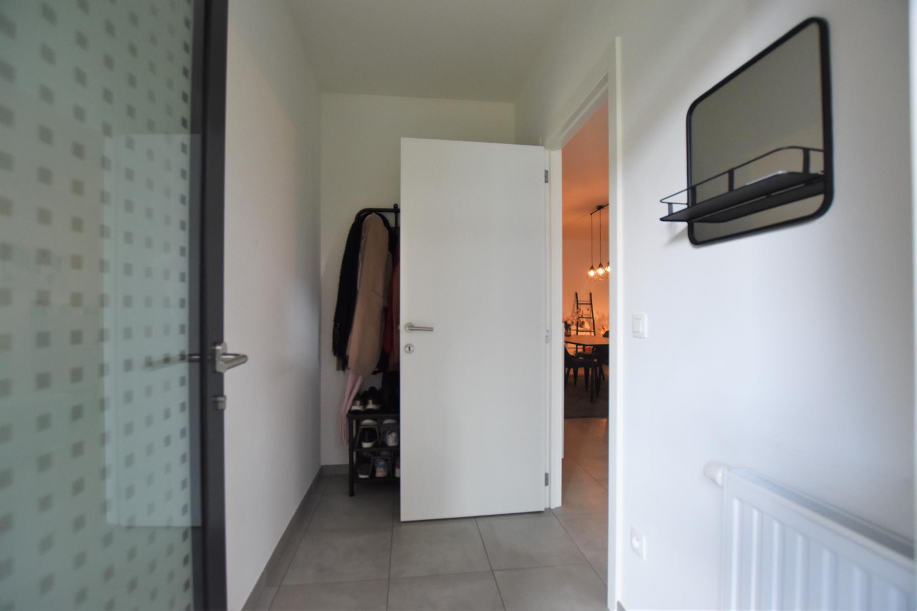 Gelijkvloers 2 slk. app met terras, tuin en ondergronds: P+B - foto 2