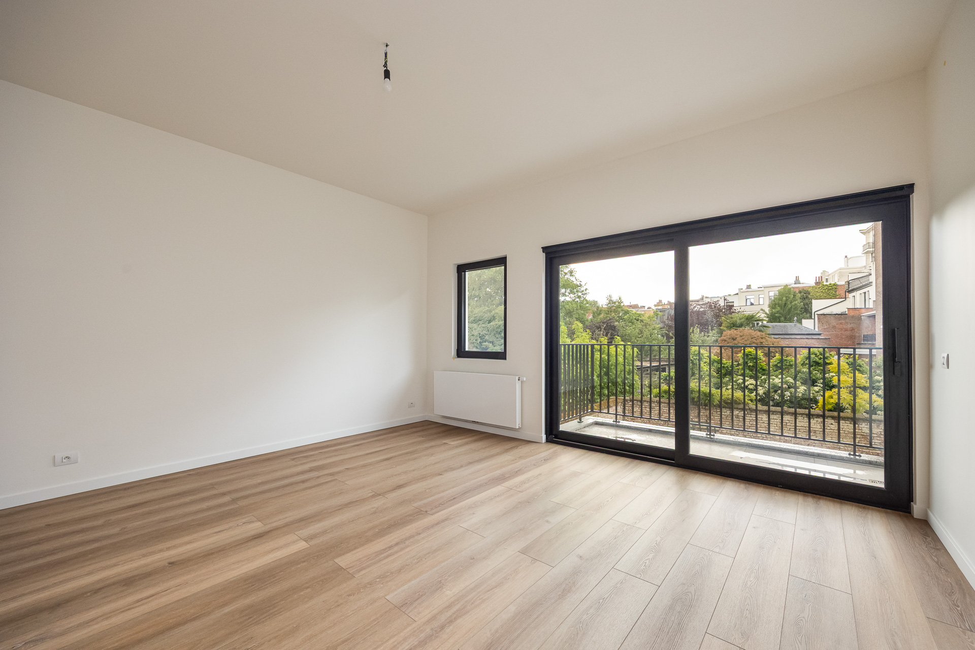 Ruim kwalitatief gerenoveerd 2 slpkappartement met ZW-terras - foto 4