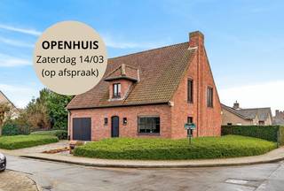<p>Alleenstaande woning in rustige residentiële buurt<br />170 m² bewoonbare oppervlakte met ruime kamers<br />Zonnige en aangelegde tuin met veel privacy<br />Garage, kelder en zolder voor extra bergruimte<br />Dak en terras recent geïsoleerd, oprit vernieuwd</p>