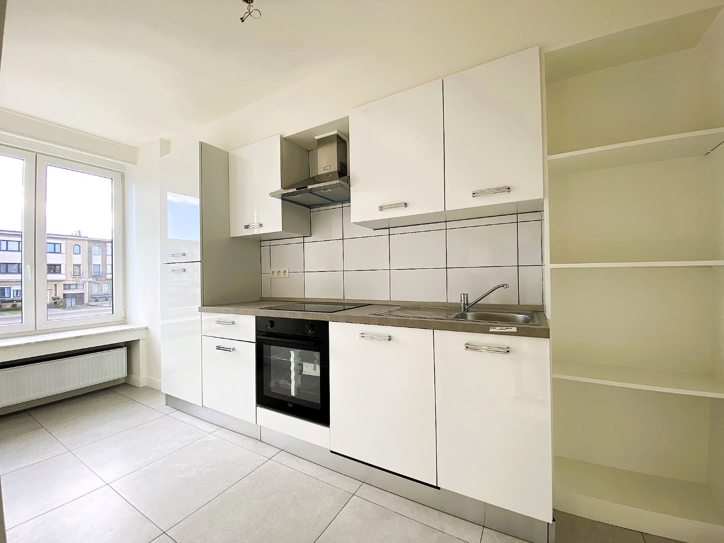 Recent gerenoveerd appartement met terras! - foto 2