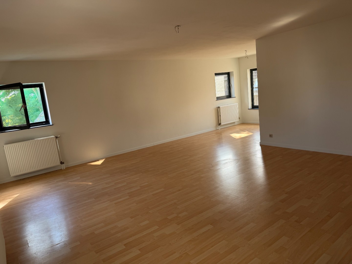 Ruim gerenoveerd appartement met 3 slaapkamers in half open bebouwing te Lier, duplex, 140m², 1 badkamer, gerenoveerd in 2026 - foto 4