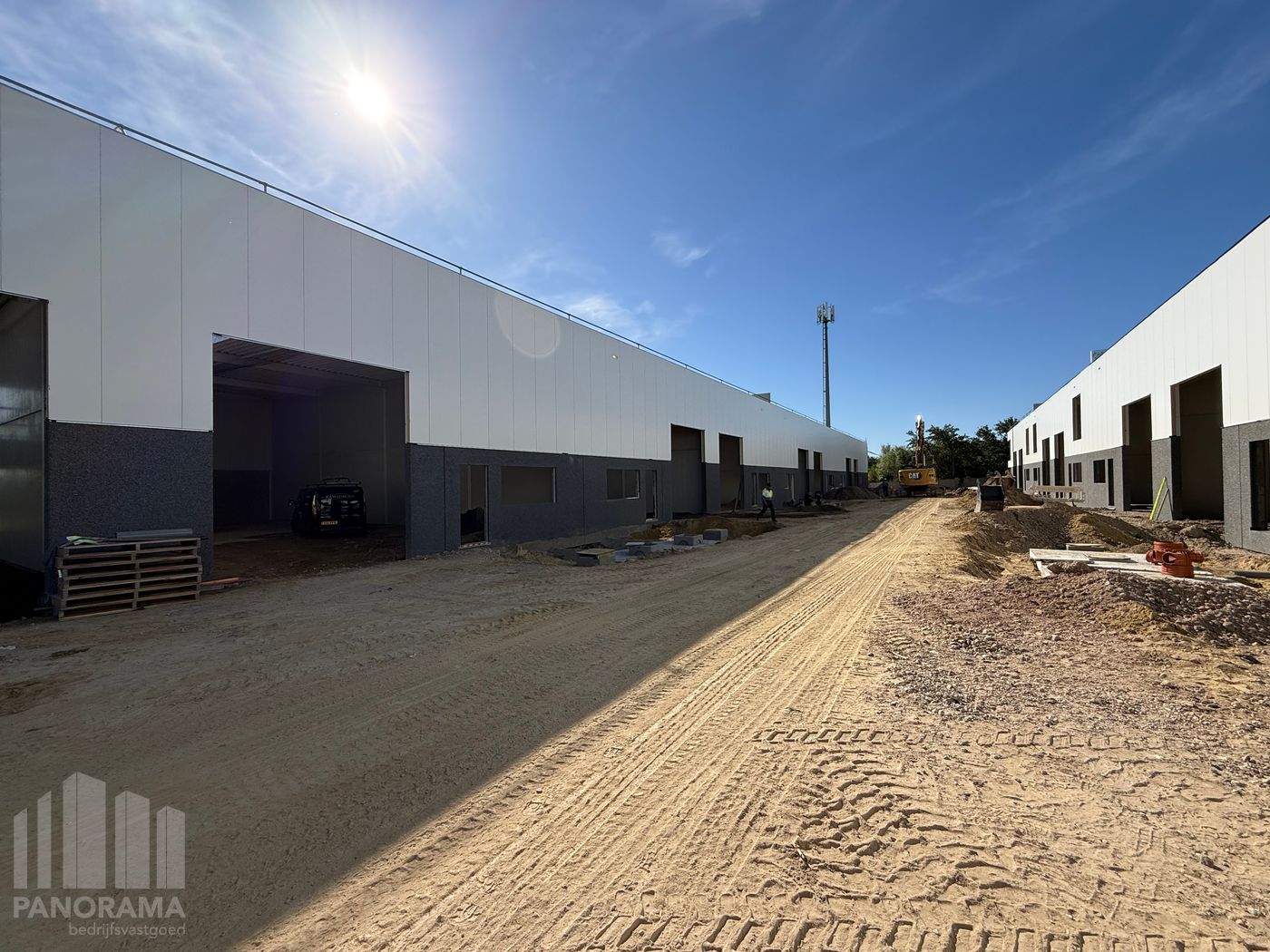 Unité PME neuve de 288 m² à seulement 2,5 km du R0 - photo 5