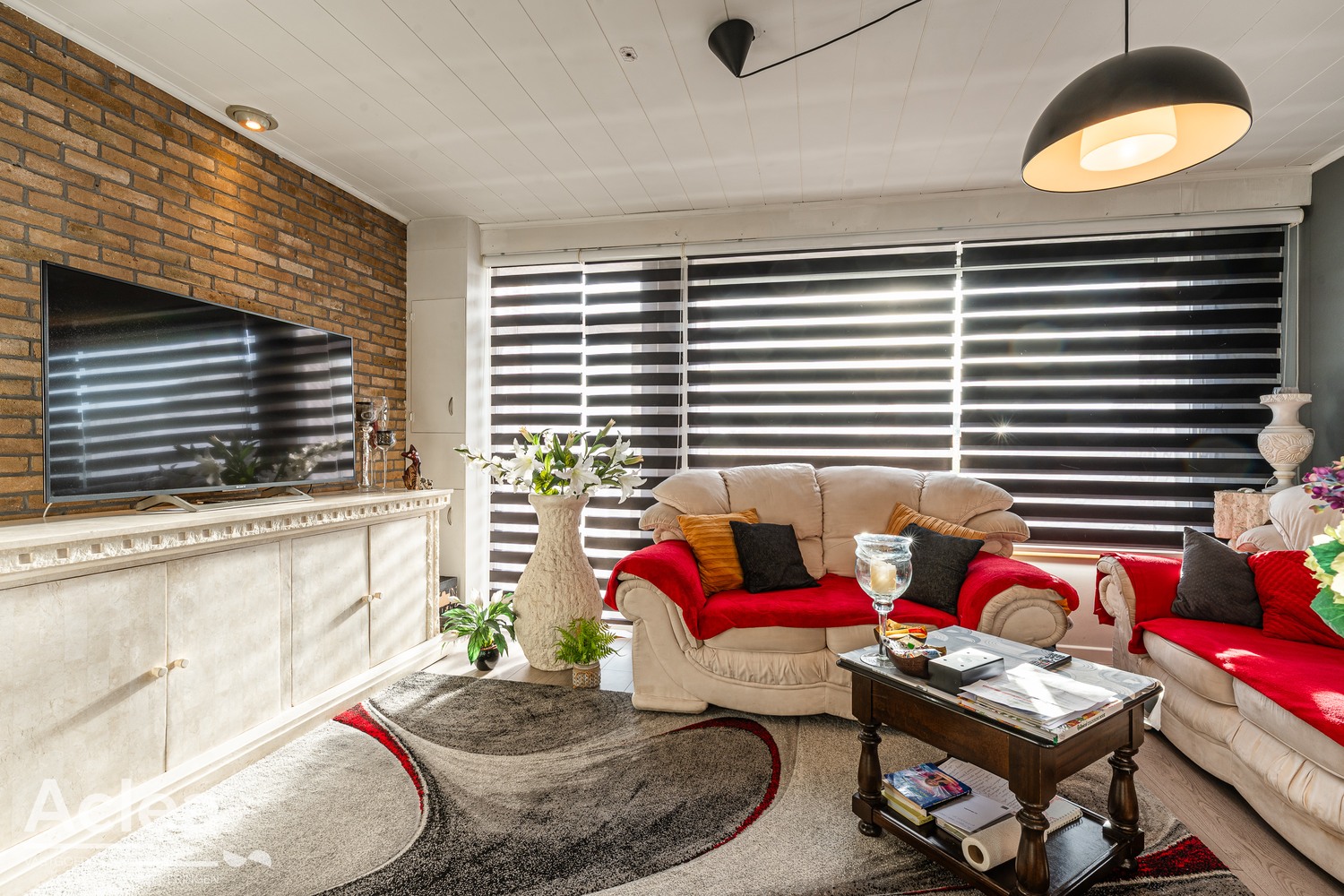 Halfopen woning met 3 slaapkamers, garage en leuke tuin in Sleidinge - foto 5