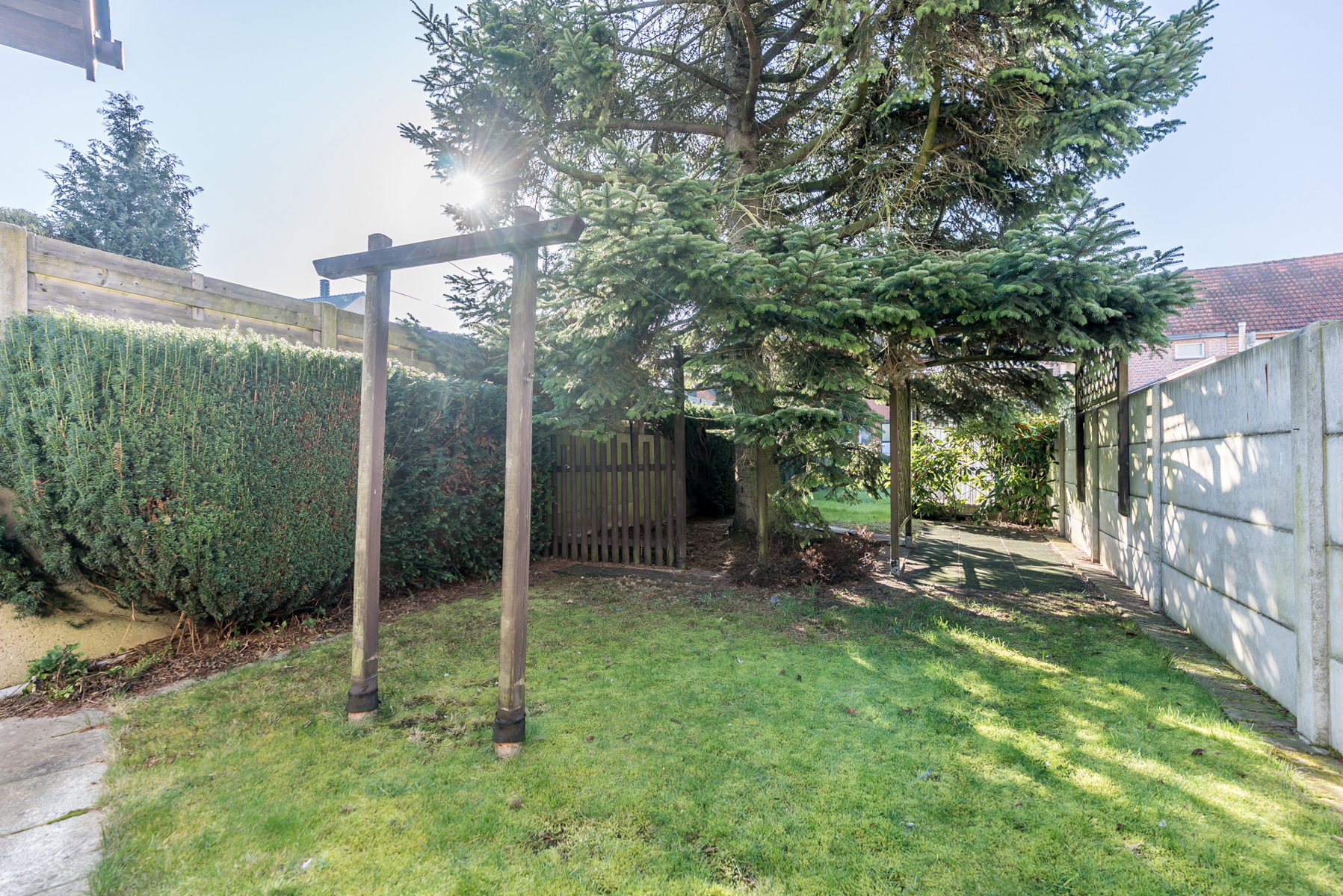 Woning met ruime tuin en tal van mogelijkheden - foto 5