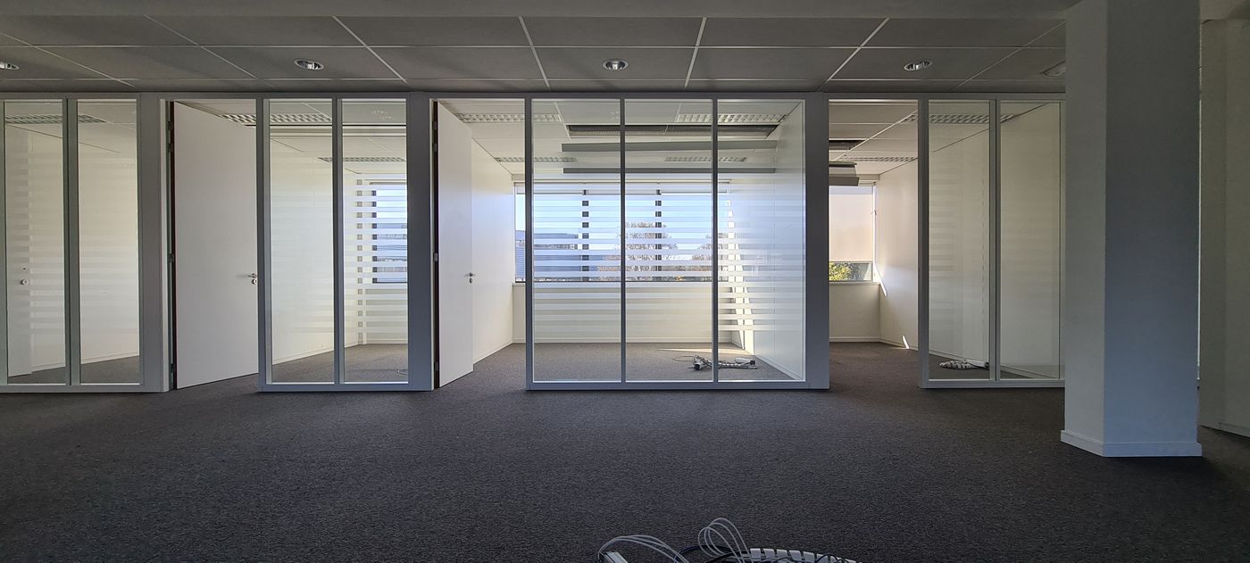 3,051 m² offices with storage and archive space near the R0 - photo 3