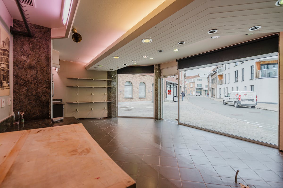 Commercial property with home for sale in Wervik. - photo 4
