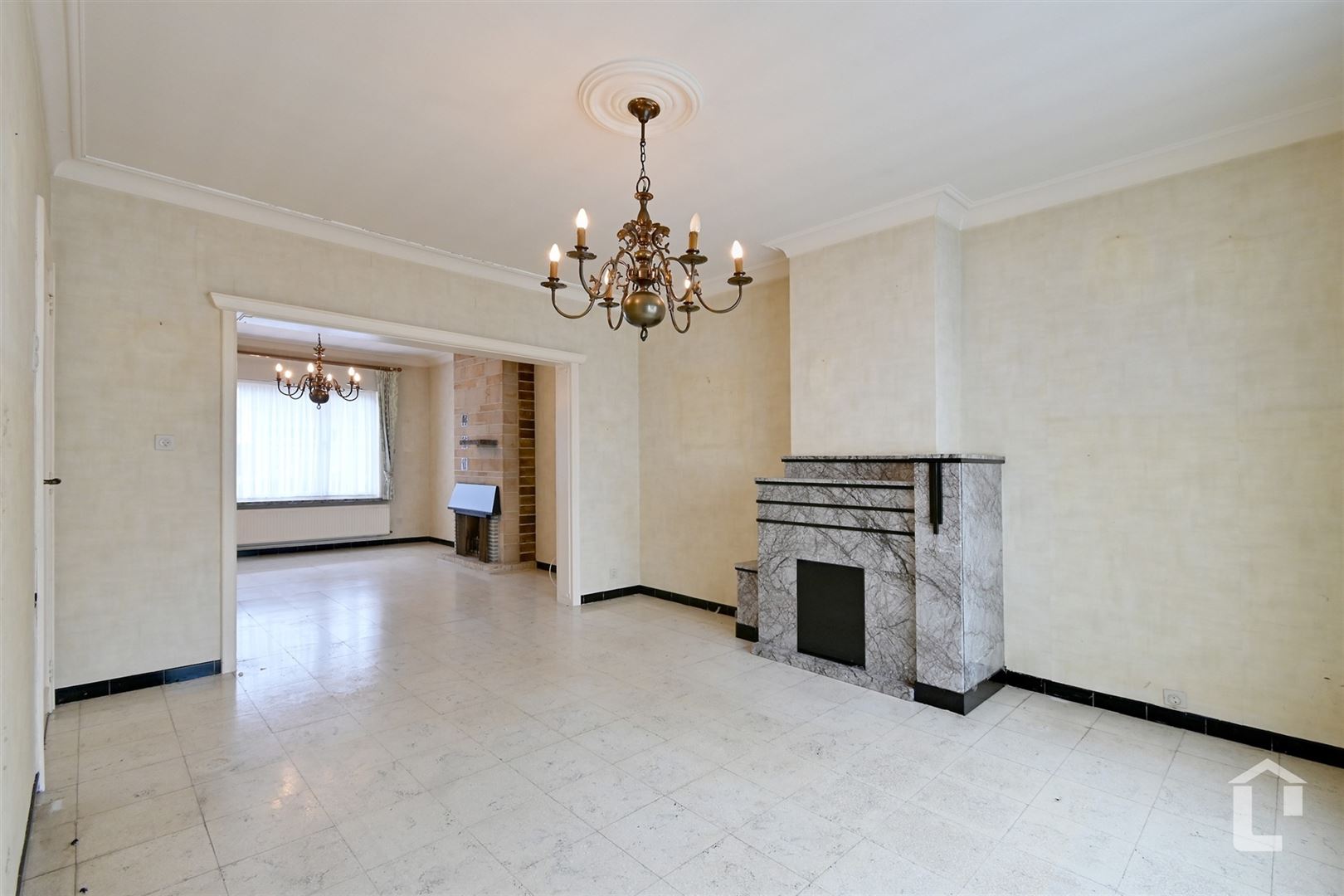 Te renoveren woning met veel potentieel nabij Zottegem - foto 4