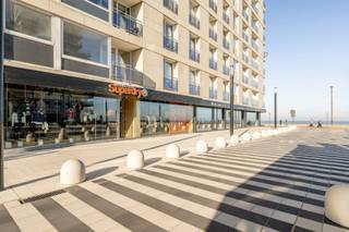 À LOUER : COMMERCE SITUÉ À UN EMPLACEMENT DE PREMIER CHOIX À KNOKKE – IDÉAL POUR POP-UPOpportunité exclusive à un emplacement A près de la digue et...