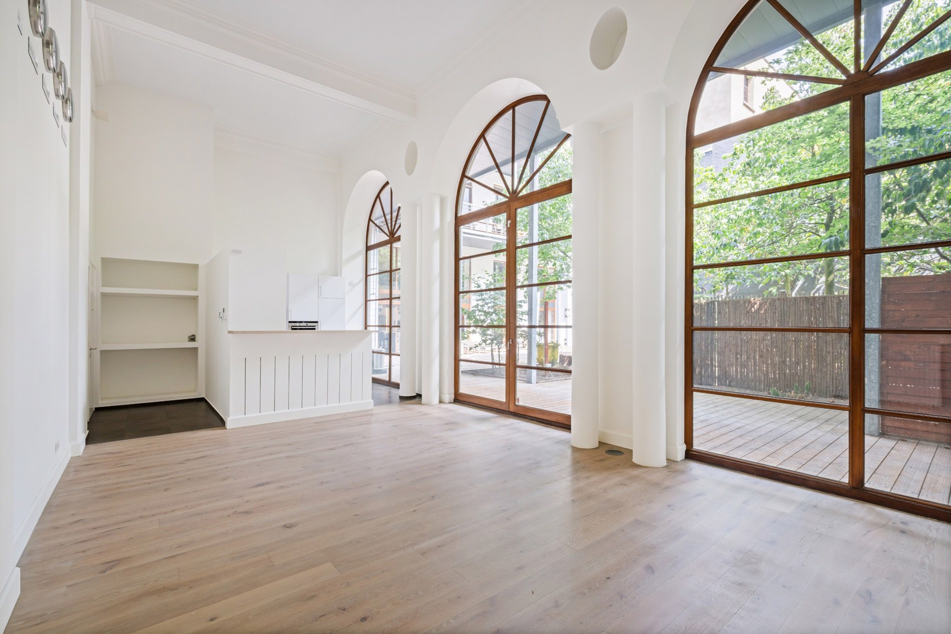 Apartment with 75m² private city garden in the center of Antwerp - photo 5