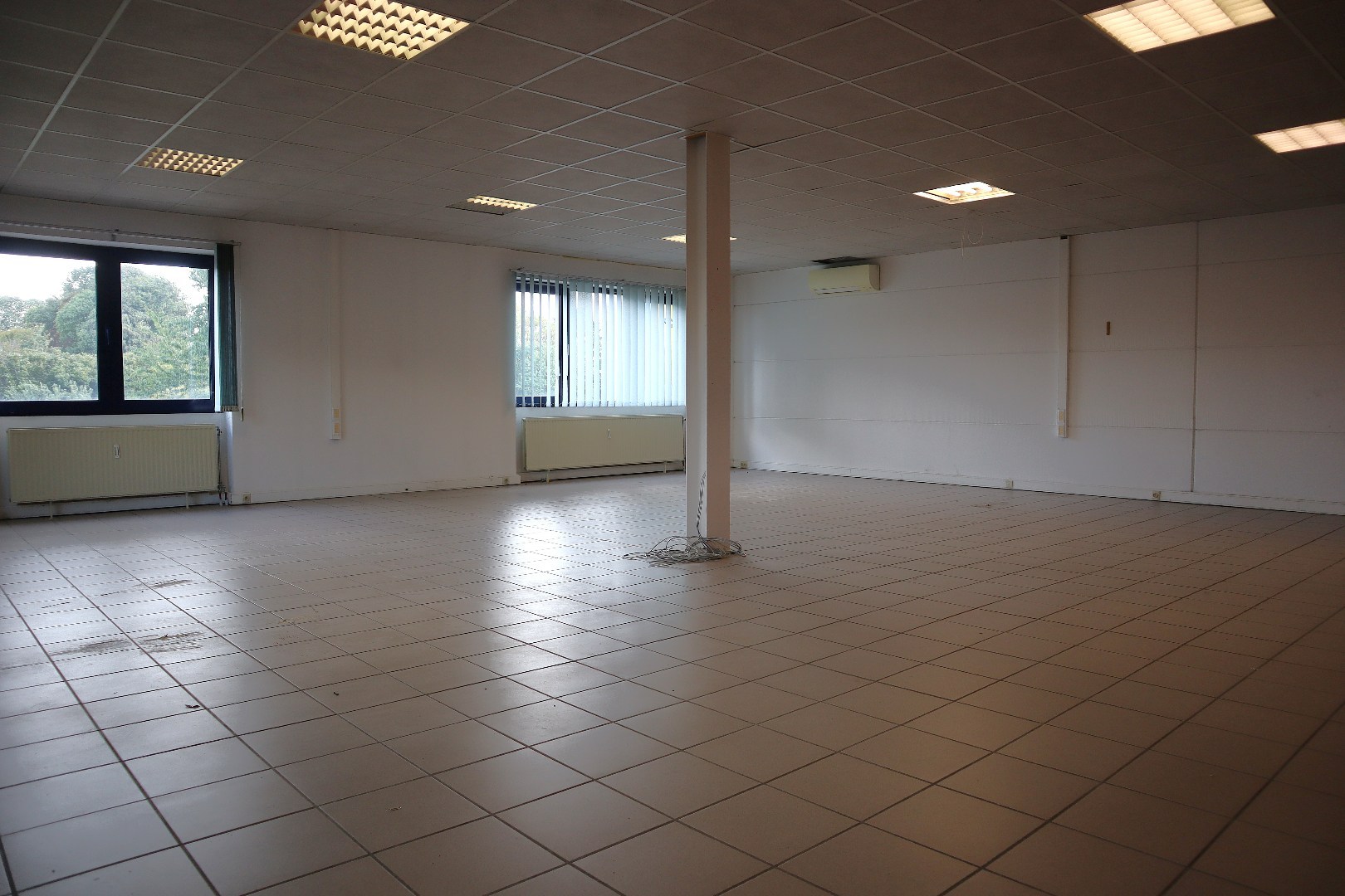 Commercial à louer à Boutersem - photo 4