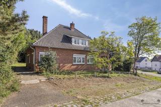 Rustig gelegen open bebouwing met veel potentieel op toplocatie in LummenBent u op zoek naar een woning met karakter, ruimte én mogelijkheden? Deze...