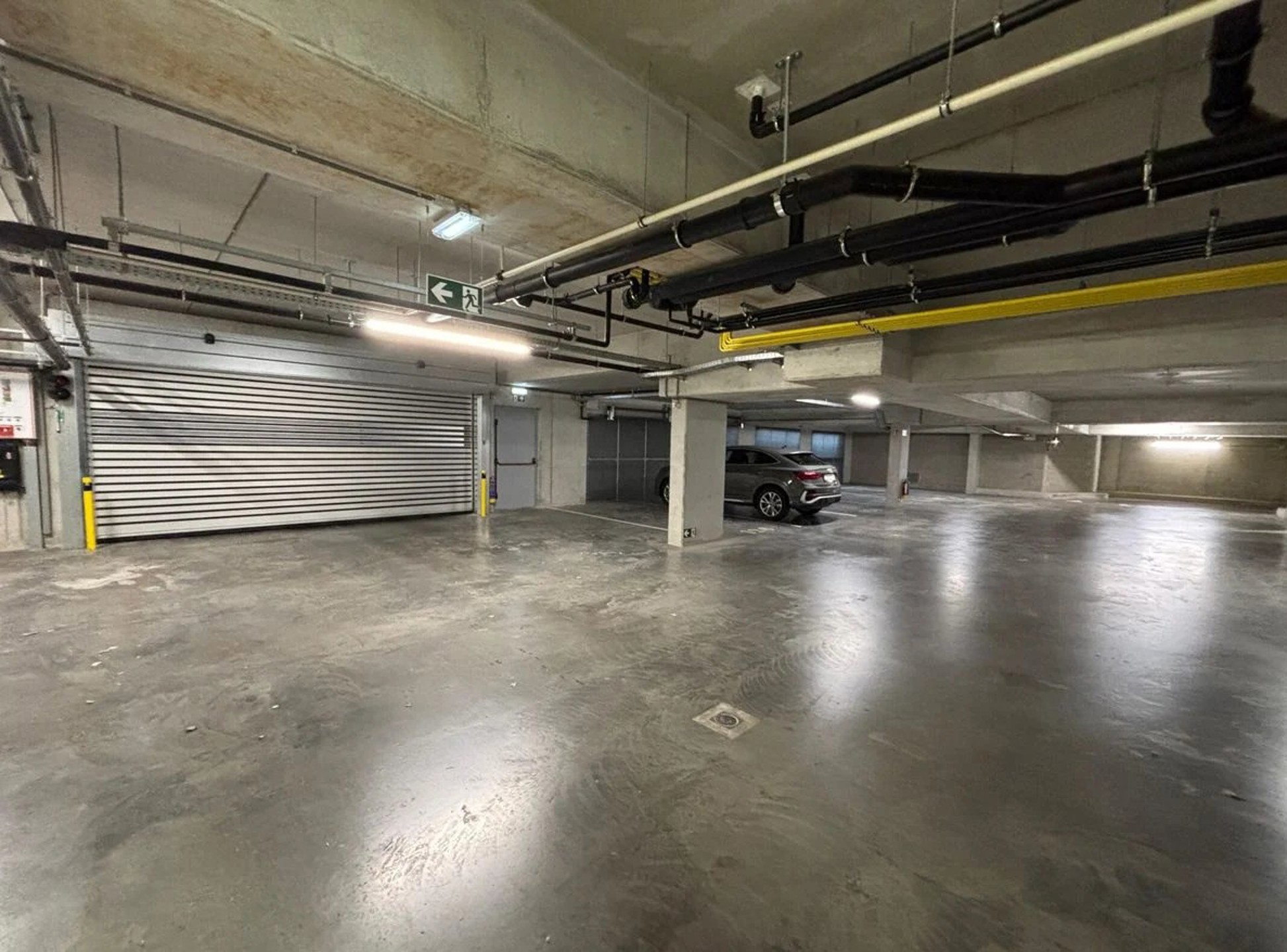 Garage for rent in Genk - photo 2