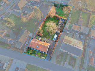 Deze charmante woning is rustig én centraal gelegen in een gegeerde straat in Ertvelde, met een vlotte bereikbaarheid naar belangrijke...