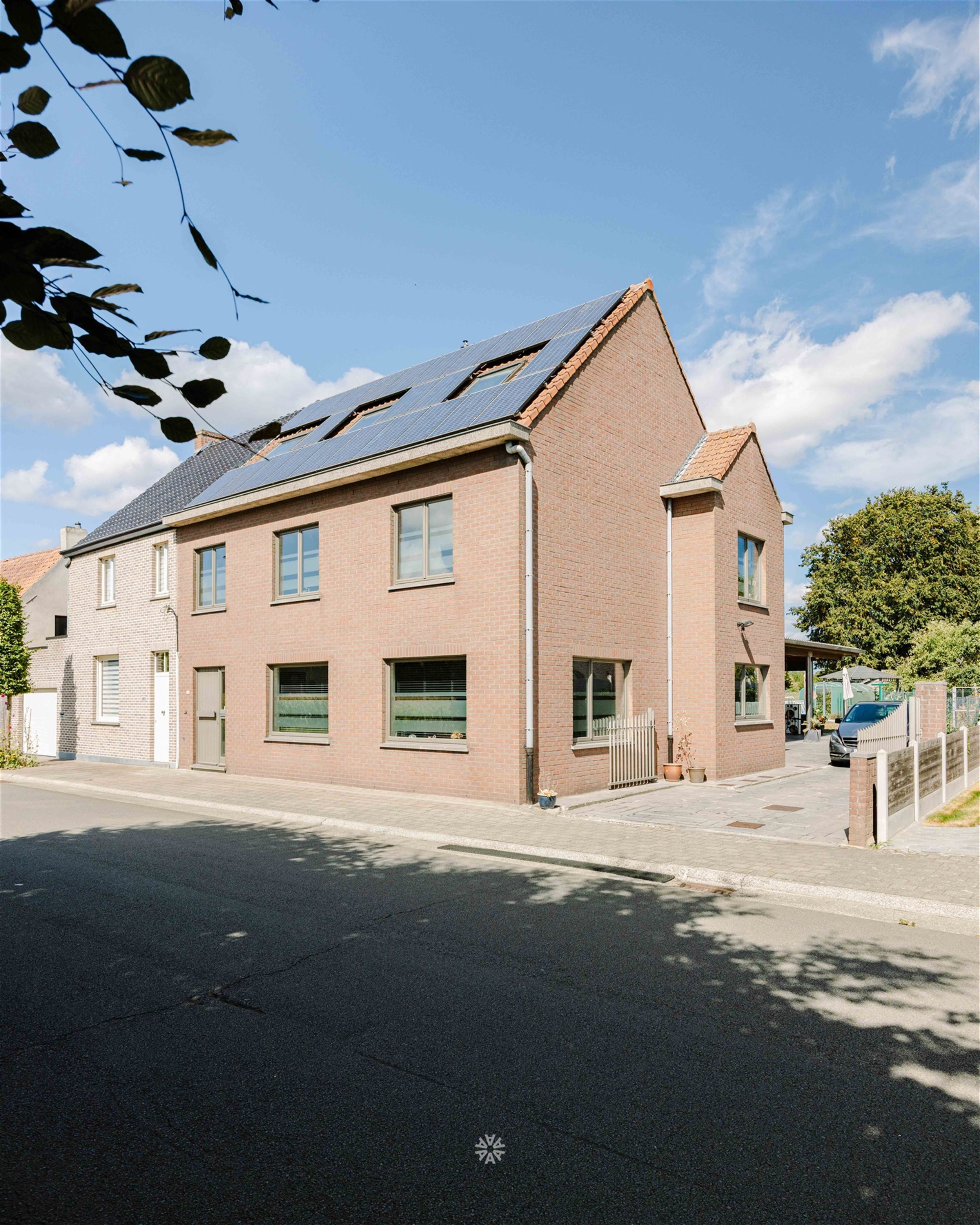 Spacious semi-detached building near downtown Destelbergen - photo 2