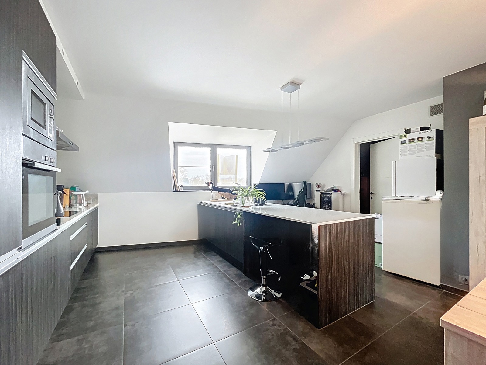 Prachtig duplexappartement met 2 SLPK, Terras & Staanplaats! - foto 5