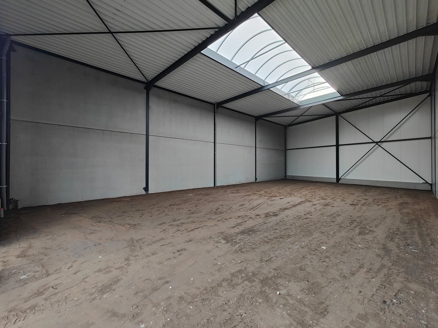 270 m² nieuwbouw KMO-unit te huur nabij de bedrijvige Oostendsebaan - photo 2