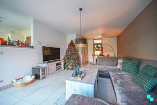 Deze goed onderhouden eengezinswoning met 3 ruime slaapkamers beschikt over een bewoonbare oppervlakte van 145 m² (volgens EPC-attest) en is...