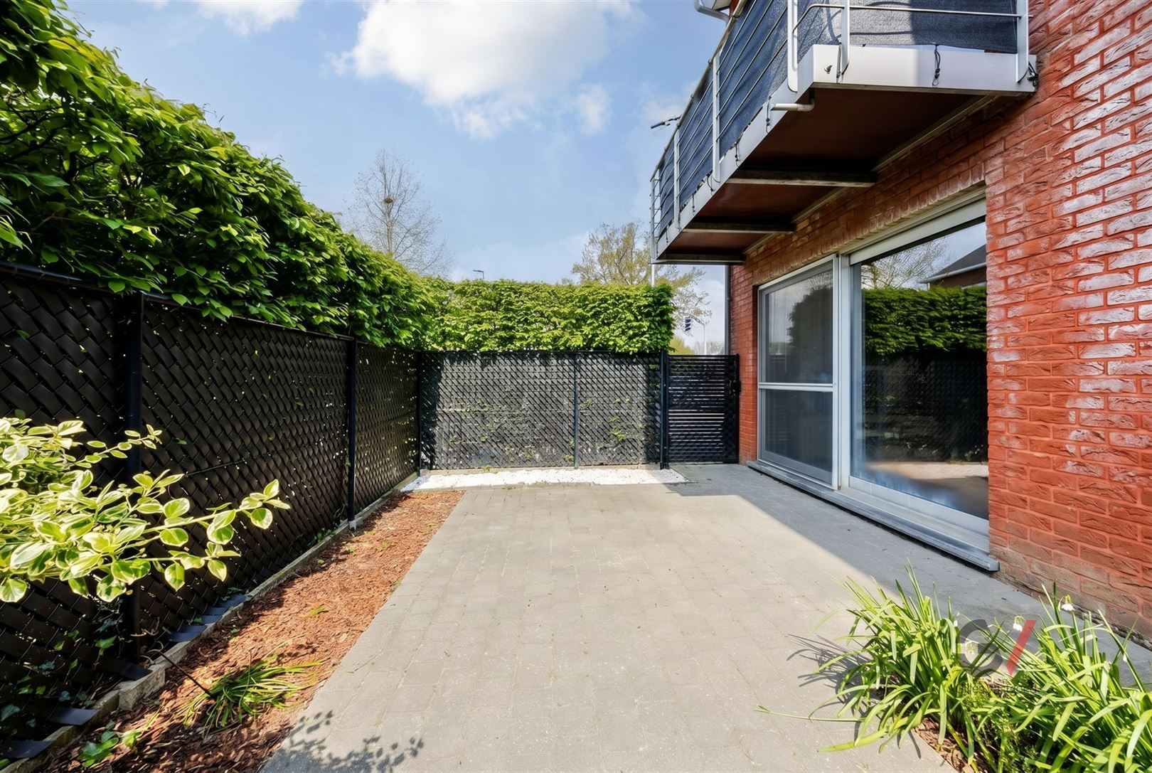Appartement, incl. autostaanplaats en ruim terras - foto 4