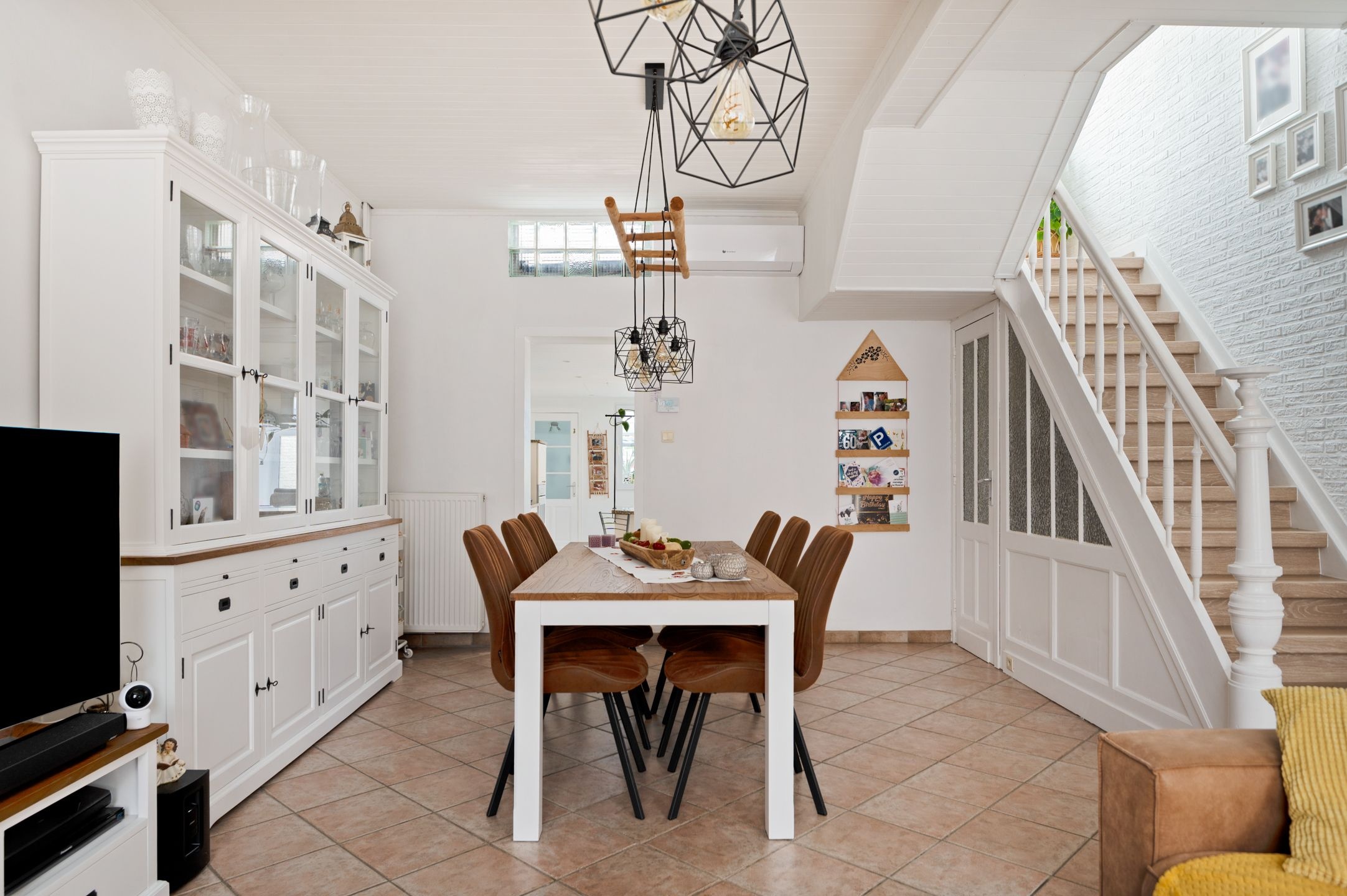 Charmant wonen met verrassend veel ruimte en comfort in hartje Kapellen - foto 5