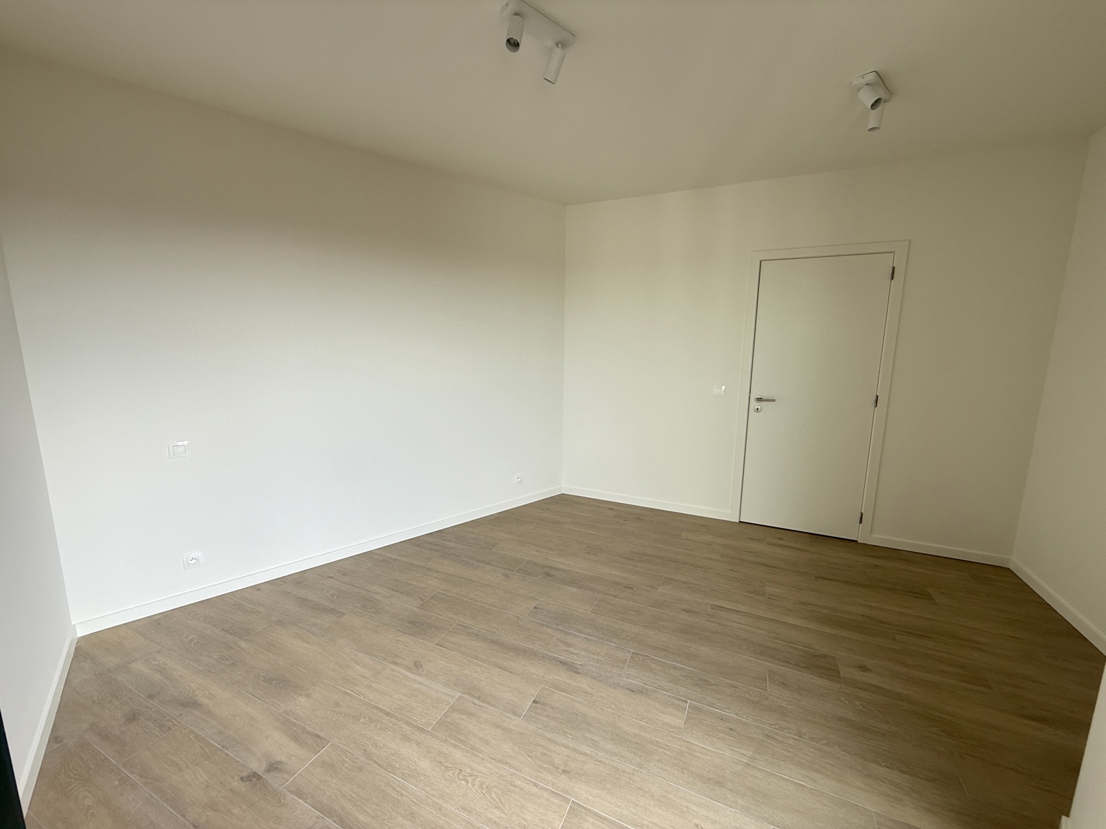 Apartment for sale in Anderlecht with 1 bedroom - photo 5