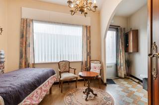 Vous recherchez un projet de rénovation avec beaucoup de potentiel à Liedekerke, à quelques pas de la gare ? Ne cherchez plus, cette maison...