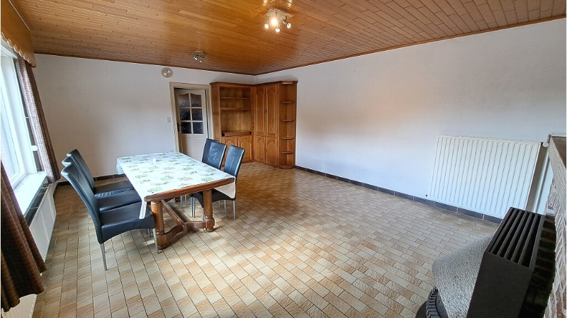 Vrijstaande woning met 4 slaapkamers en dubbele garage te huur in Zwevezele - foto 3