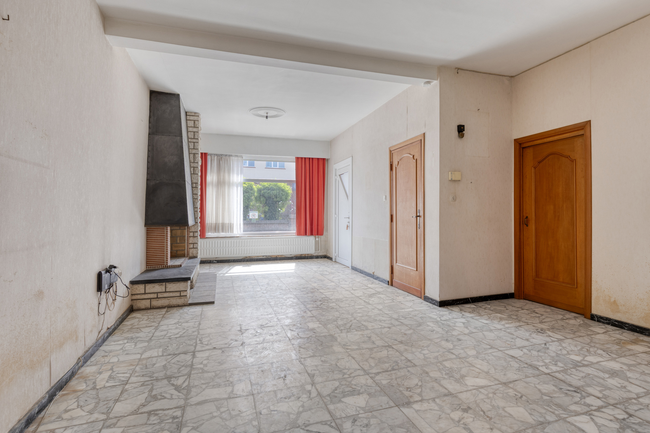 Woning met 4 slaapkamers en 2 badkamers op centrale ligging - foto 4