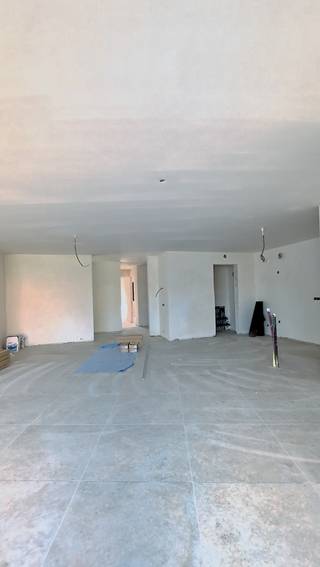Laatste appartement aan 6% BTW te koop. Prachtig gelijkvloers appartement met tuin.Dit prachtig 2 slaapkamer appartement heeft een oppervlakte van...