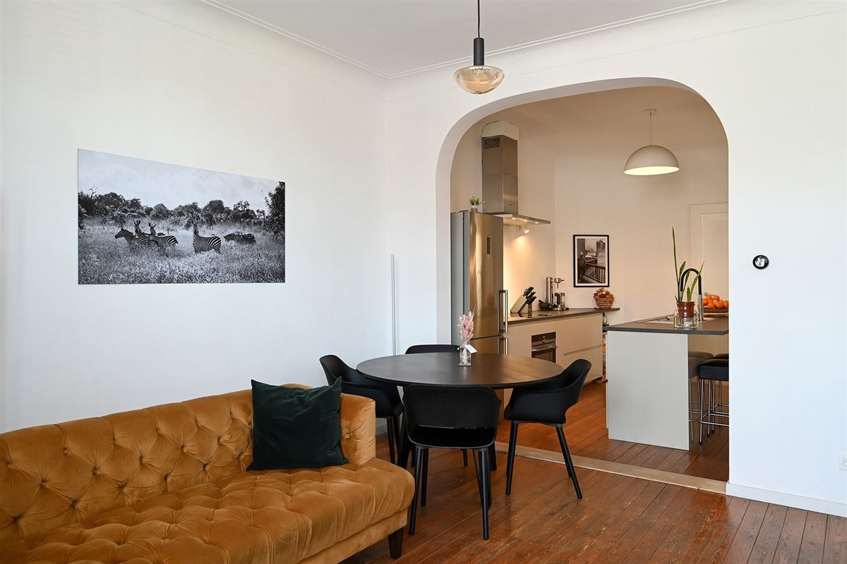Superleuk appartement met ruime slaapkamer en apart bureel of dressing - foto 4