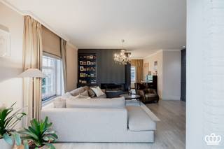 Instapklare woning in klassieke bouwstijl op toplocatie, met fraai landelijk uitzicht, vlak bij de Nederlandse grens en alle voorzieningen in...