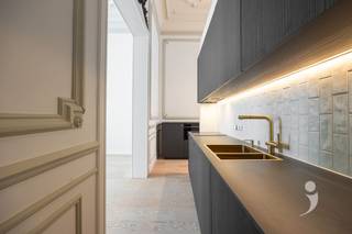 Appartement rénové exclusif sur un emplacement de choix à LouvainSur un emplacement de premier choix, en plein milieu de la prestigieuse...