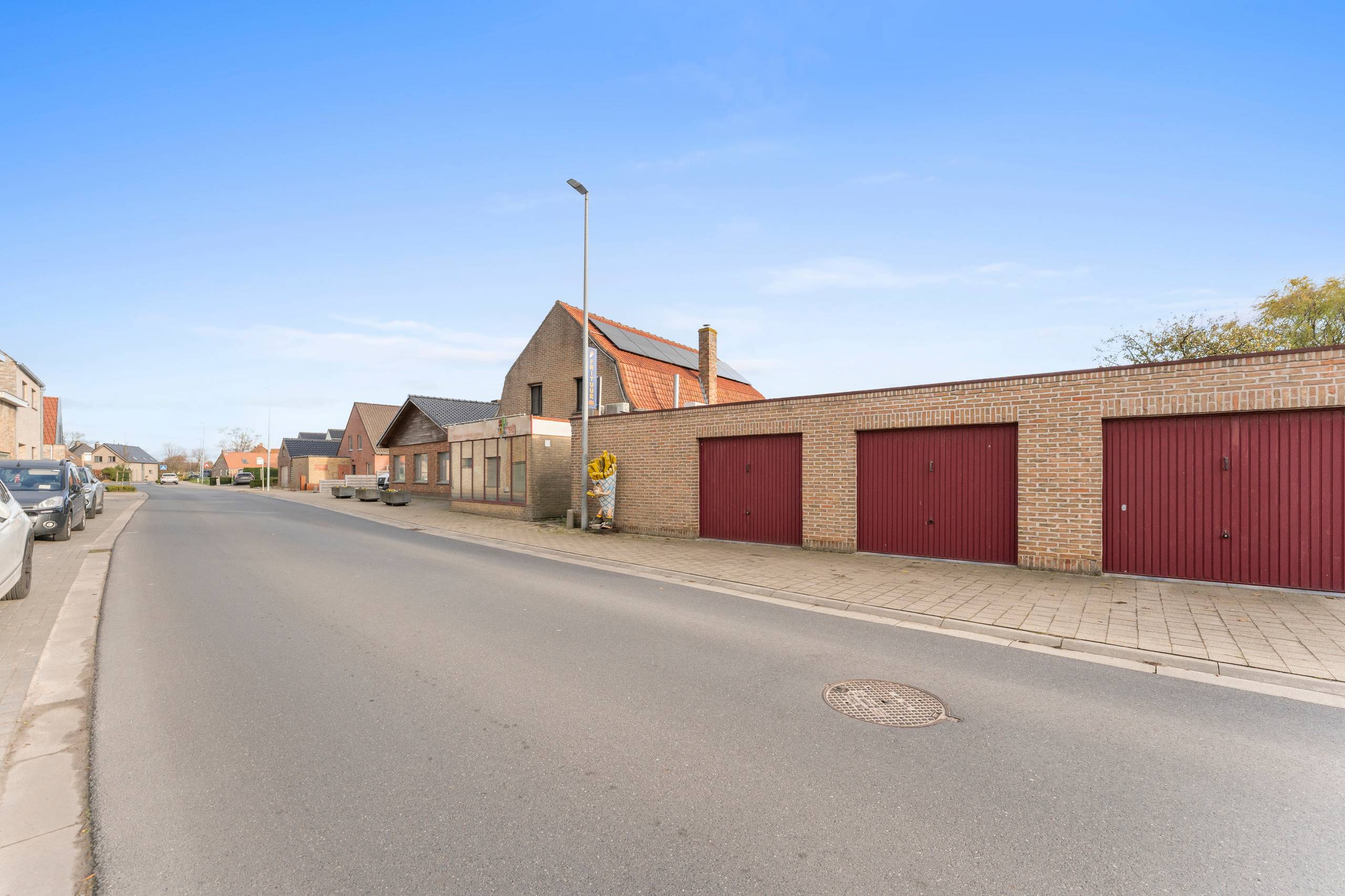 Commercial for sale in Leisele with 4 bedrooms - photo 4