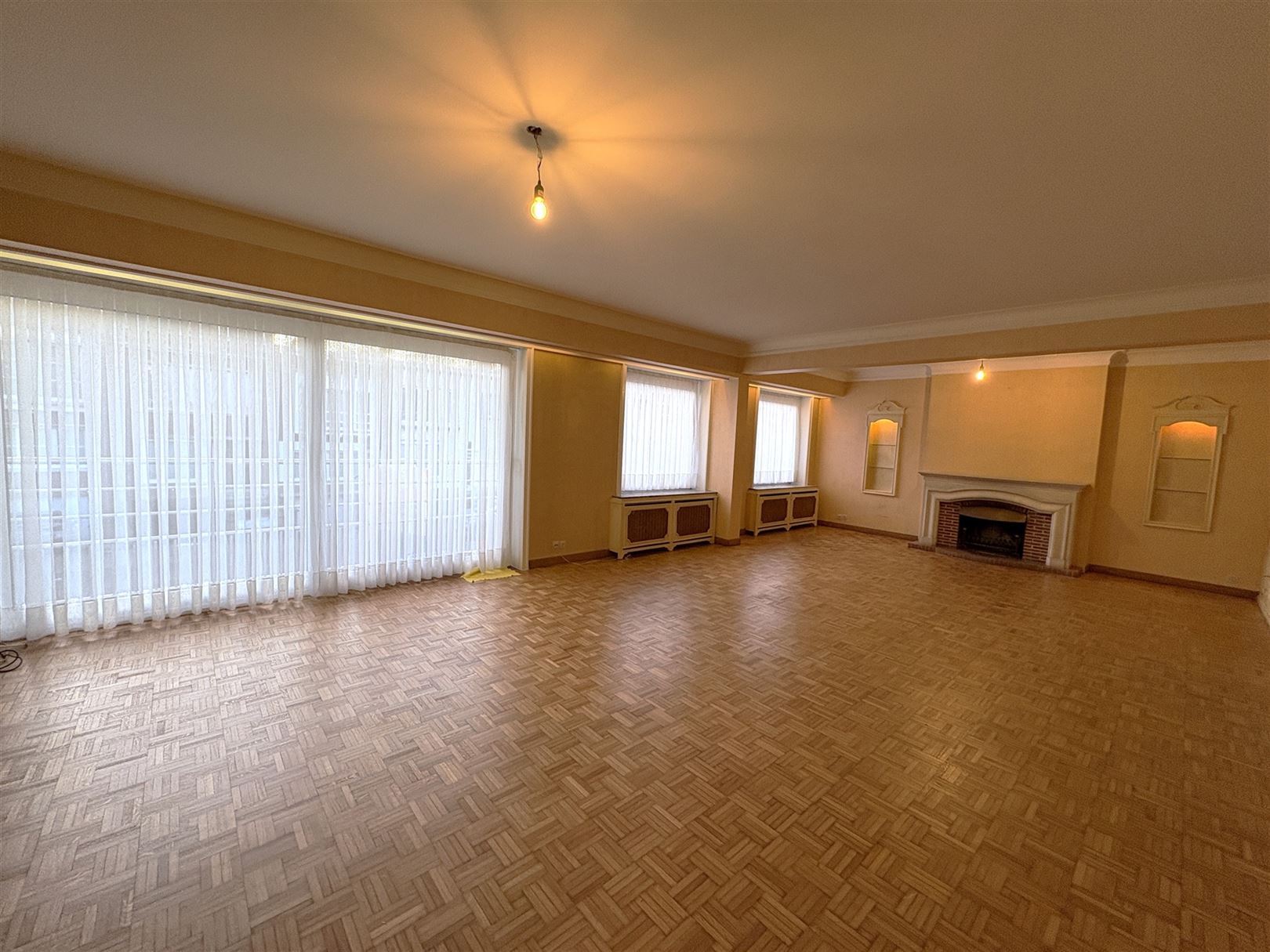 Ruim appartment dichtbij centrum - foto 3