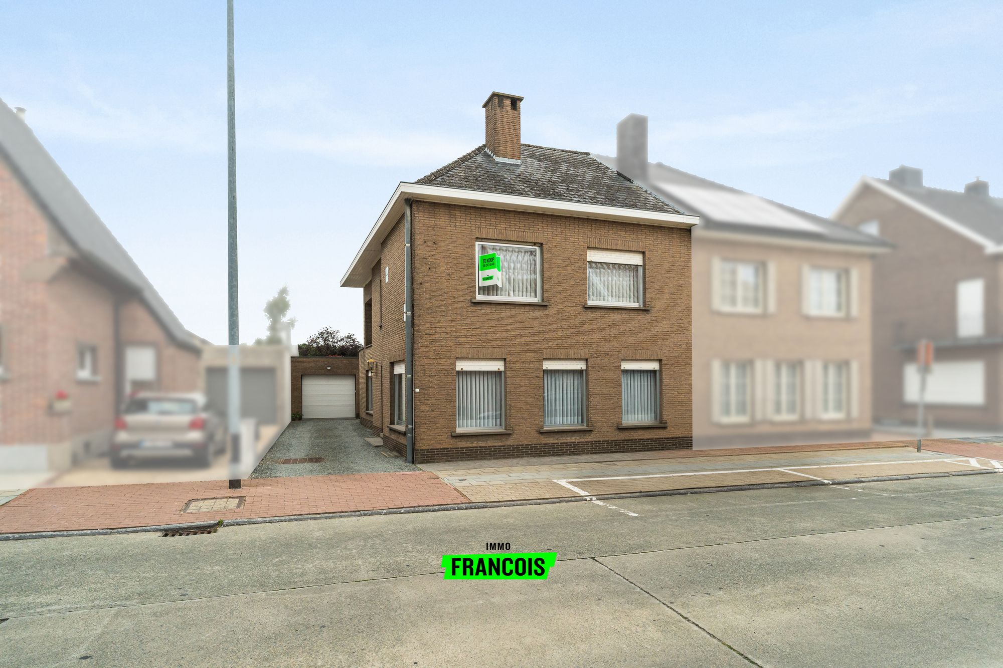 Robuuste gezinswoning met praktijk- of handelsruimte in Zottegem - foto 1
