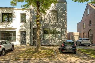 Office space with private garden — for the self-employed in green Brasschaat TROEVENOp de Lage Kaart in Brasschaat — Quiet, green yet close to...