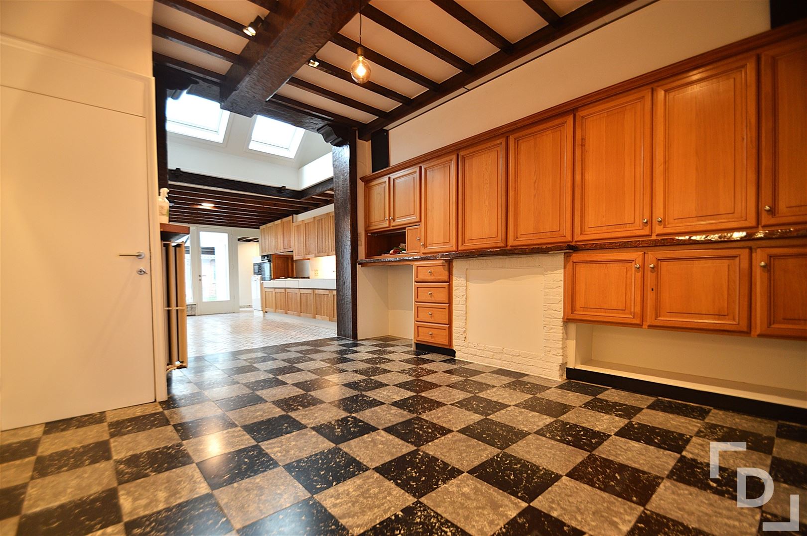 "Gerenoveerde stadswoning in het centrum van Poperinge" - foto 5