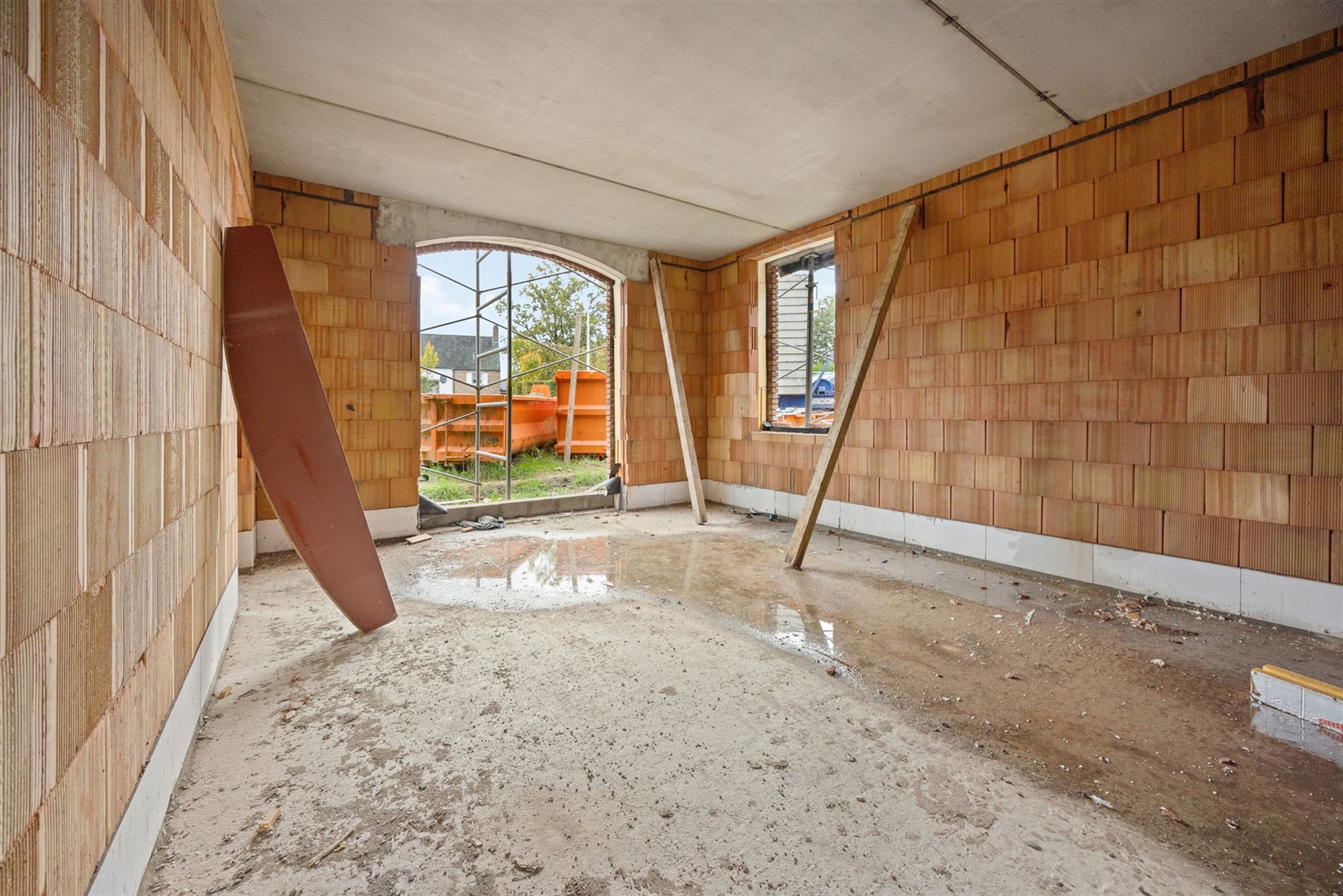 NIEUWBOUWWONING MET 3 SLAAPKAMERS UITERST CENTRAAL DOCH RUSTIG GELEGEN TE ZONHOVEN - foto 3