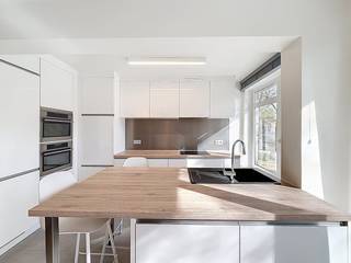 Cet appartement situé sur le Coupure Links offre l'équilibre parfait entre le charme d'un bâtiment de caractère et une finition moderne...