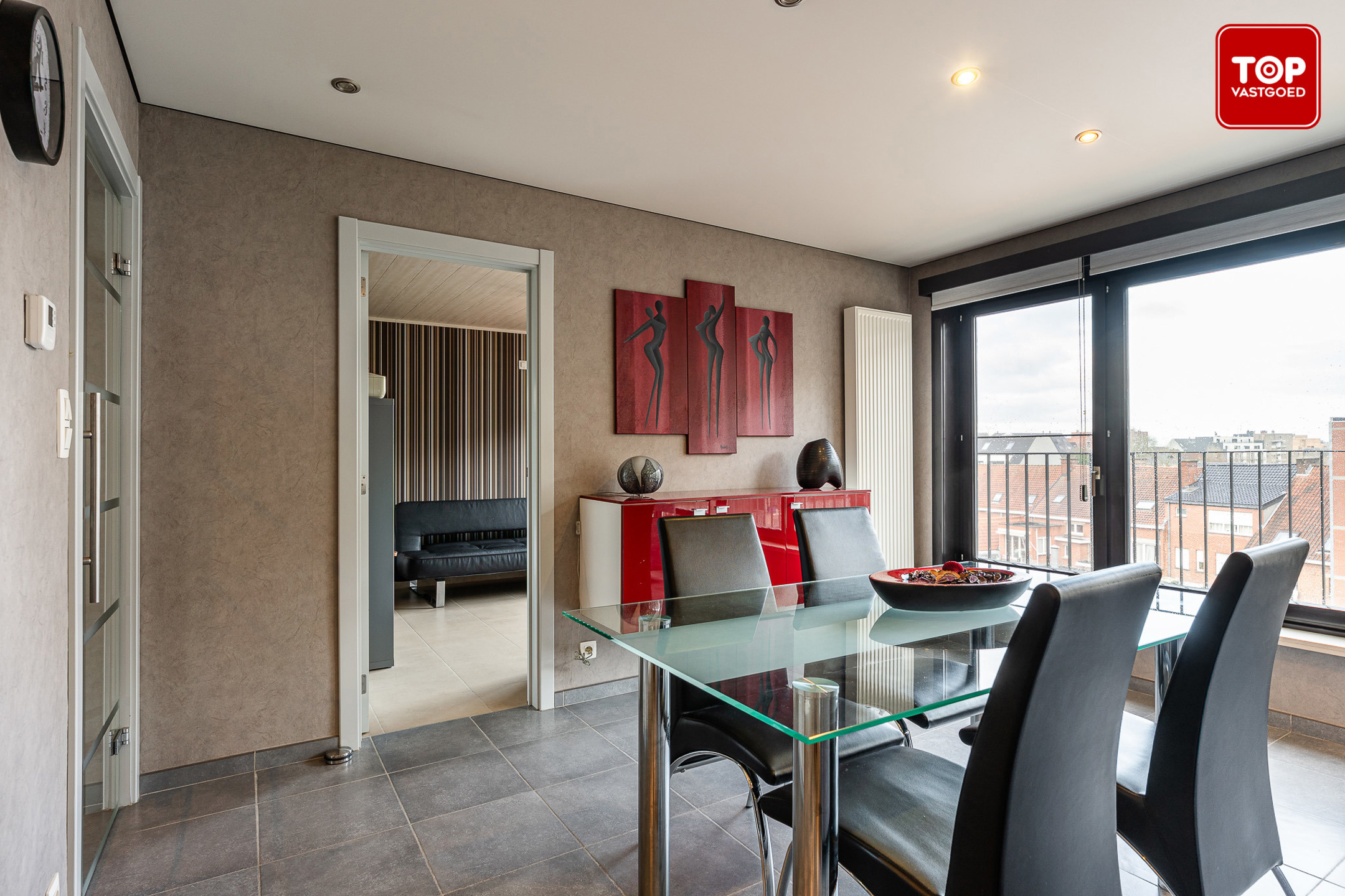 Lichtrijk 2-slaapkamer appartement met garage in centrum Deinze - foto 3