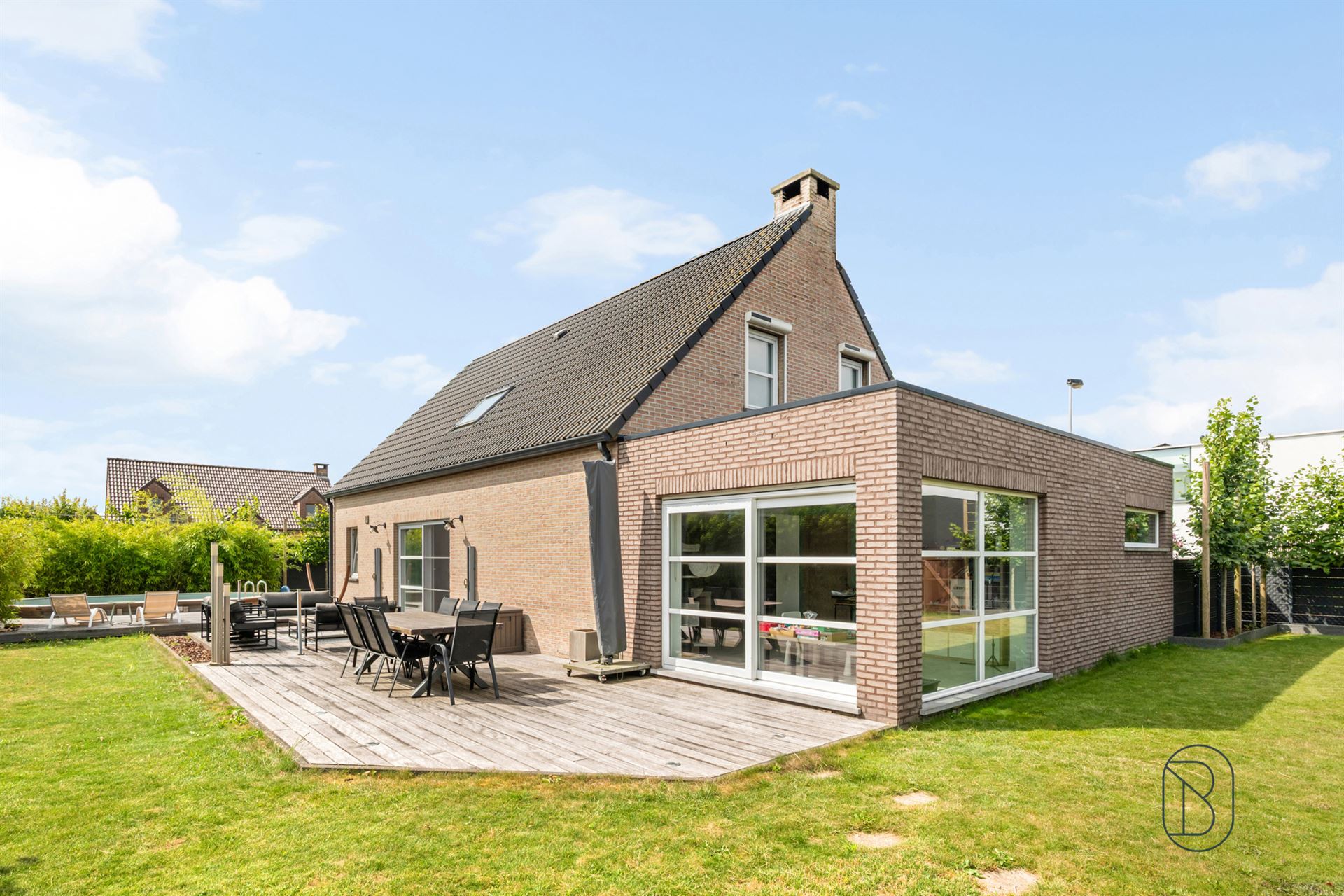 Villa contemporaine avec piscine - photo 3