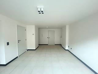 Een bezoekmoment aanvragen kan via onze website: https://vicusvastgoed.be/nl/te-huur .Ga naar het respectievelijke pand en klik op ‘bezoek...