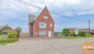 EERSTE BEZOEKDAG ZAT. 19/7 VAN 9U TOT 14U (enkel op afspraak!).BALEGEM – Karakteristieke renovatiewoning in landelijke omgeving met 3...