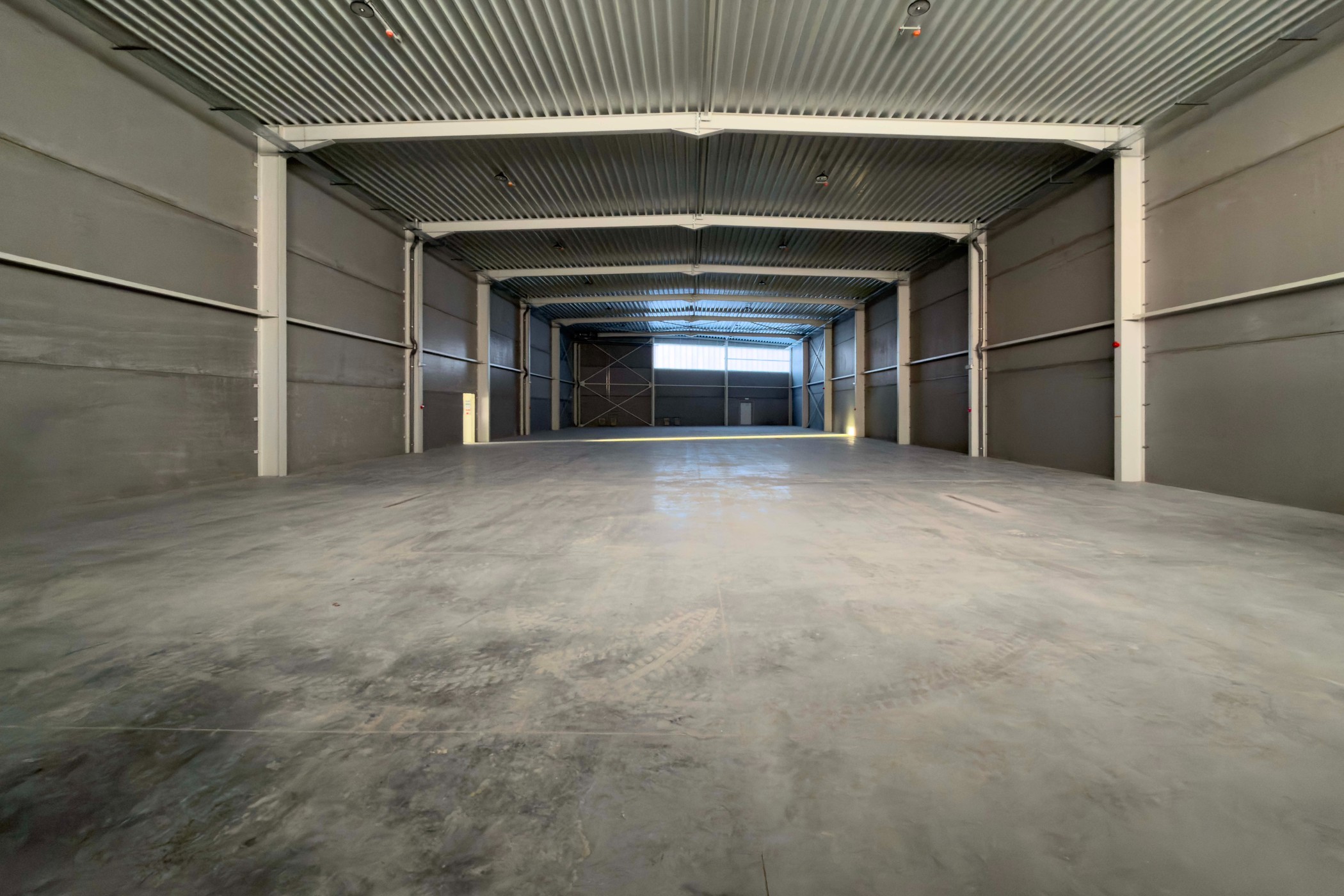 Magazijn (835m²) te huur in Deinze - foto 4