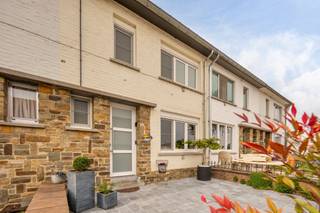 Charmante woning met 3 slaapkamers en gezellige tuinDeze charmante woning met 140 m² bewoonbare oppervlakte is gelegen aan de rand van Tienen, en...
