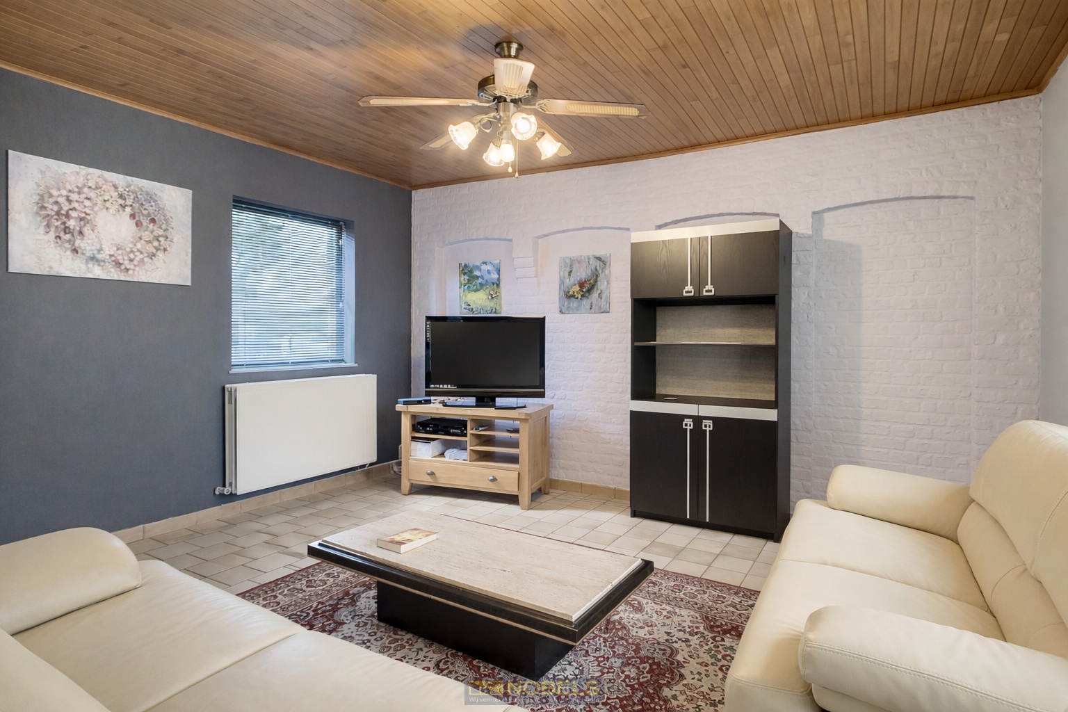 Te koop, charmante halfopen woning met tuin, garage en carport - foto 4