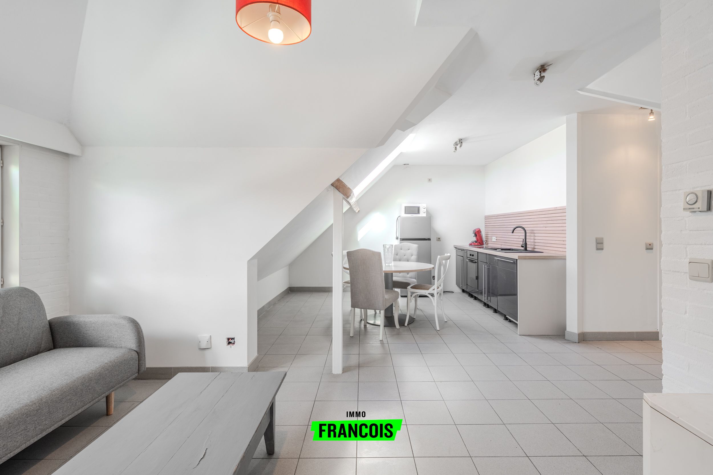 Opbrengsteigendom met handelspand en 3 appartementen in centrum Middelkerke - foto 5