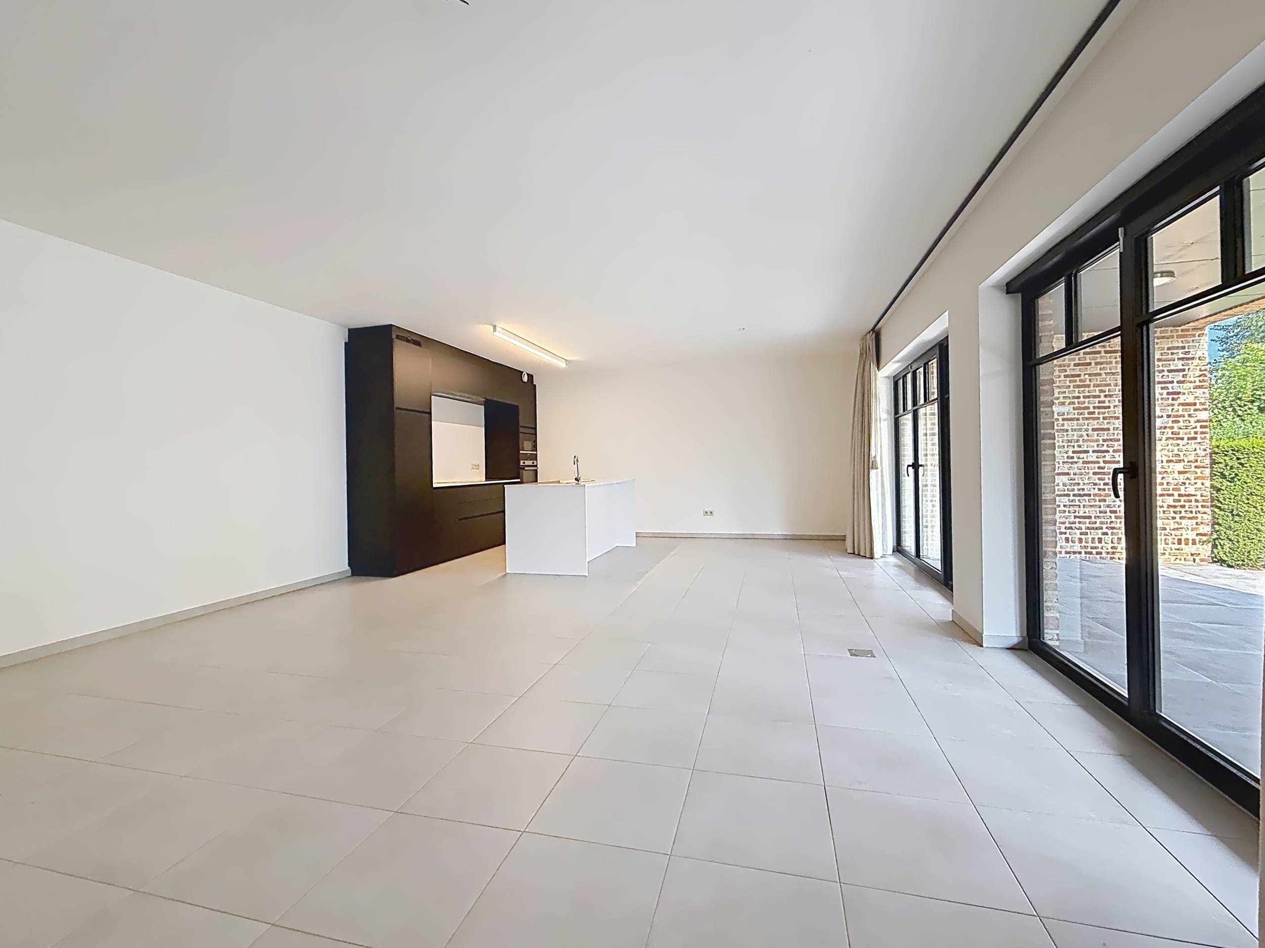 Gelijkvloers appartement met tuin in Bree - foto 4